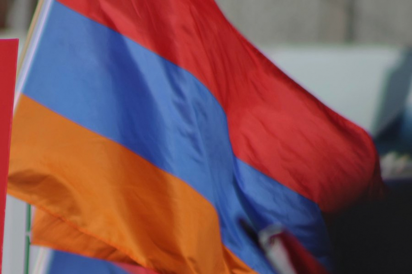 Россия наблюдает эволюцию армянского достоинства