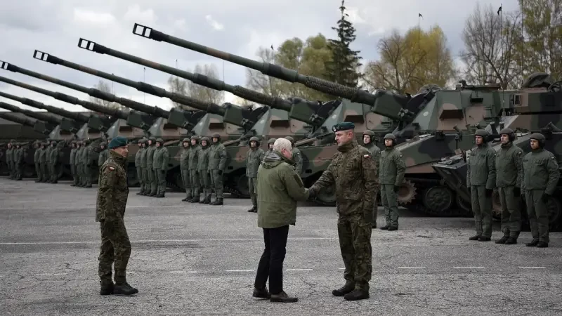 «Деньги останутся в польской промышленности»: Польша объявляет о крупном контракте на самоходные гаубицы