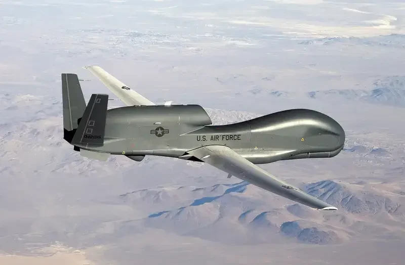 Американский высотный разведчик RQ-4B Global Hawk после долгого перерыва снова появился у границ России