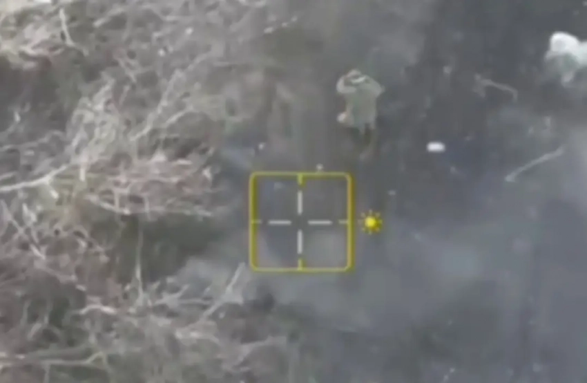 Застали врасплох: опубликованы кадры атаки российского FPV-дрона на пехоту ВСУ
