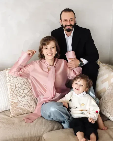 "15 лет — это уже женщина, у неё всё было". Илья Авербух рассказал о романе с Лизой Арзамасовой, бывшей жене Ирине Лобачёвой и слухах о многочисленных изменах