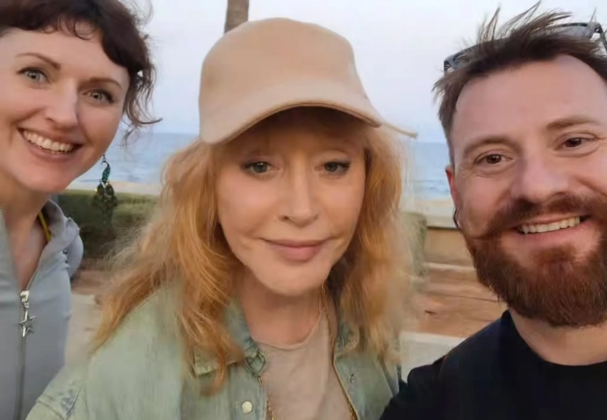 Поклонники Аллы Пугачевой засняли её "без фильтров" на Кипре