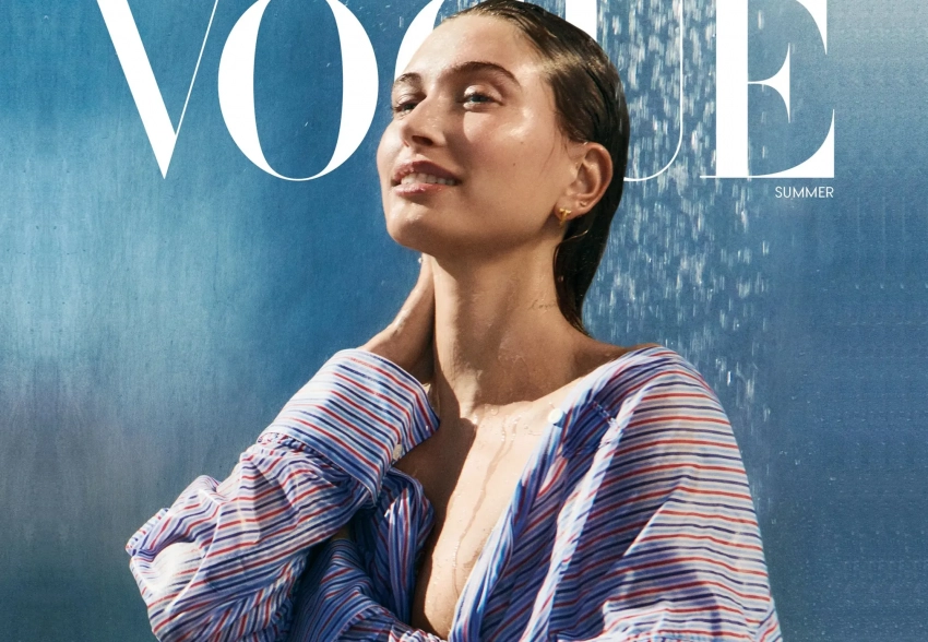 "Они будут злиться". Хейли Бибер снялась для обложки Vogue и рассказала о браке с Джастином Бибером, хейтерах и впервые — о сложных родах