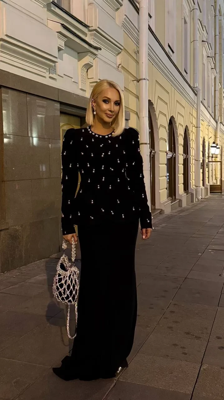 Сергей Лазарев, Марина Кравец, Гарик Харламов, Роман Костомаров с женой на "ТЭФИ-2025"