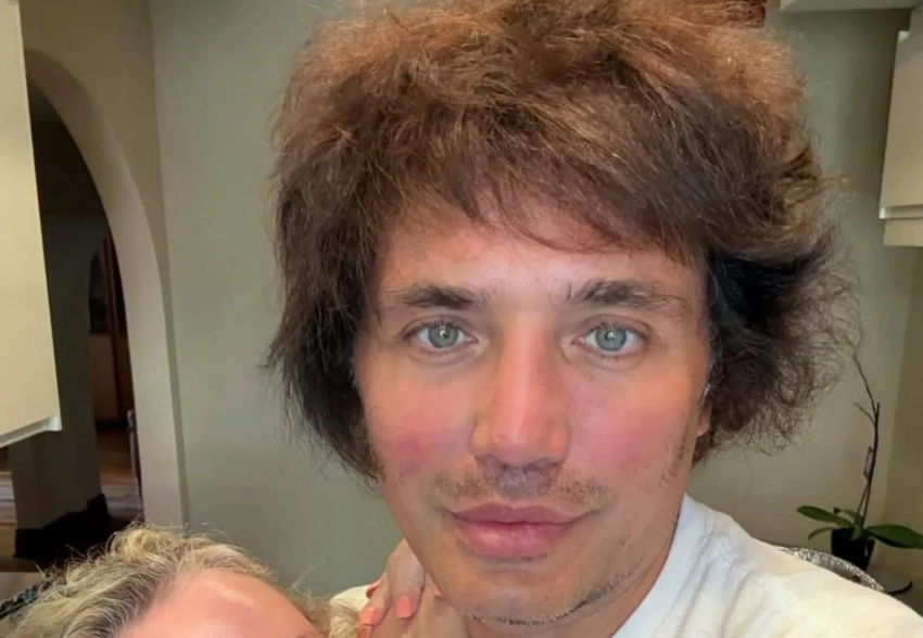 Экс-участника "Дом 2" Рустама Солнцева* признали иноагентом