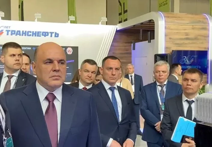 Вице-президент "Транснефти" погиб, выпав с 17-го этажа в Москве