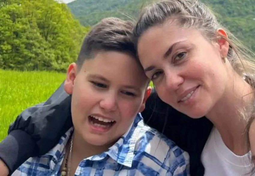 Агата Муцениеце впервые за долгое время встретилась с сыном