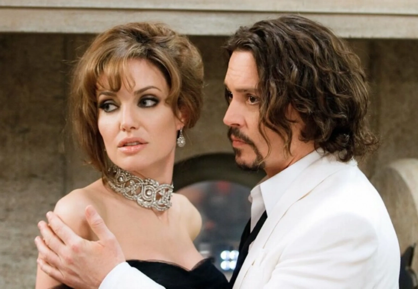 Анджелина Джоли и Джонни Депп тайно встречаются