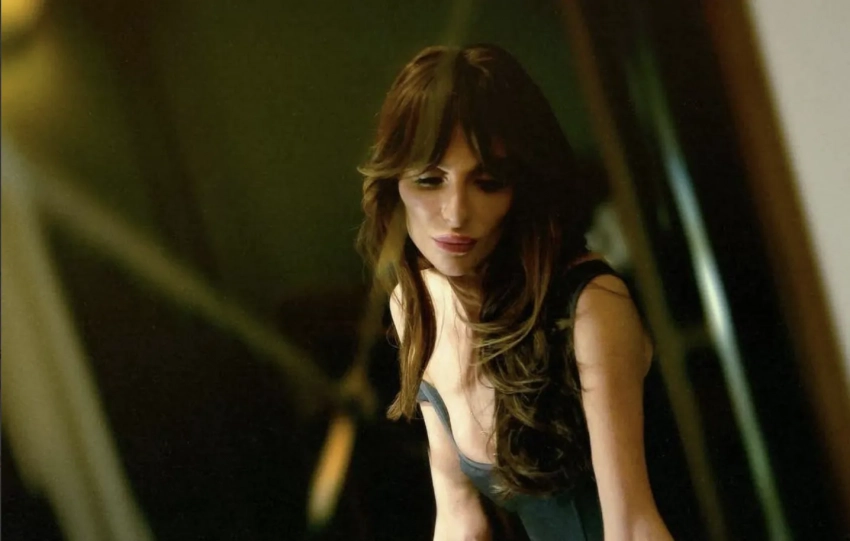 "Он говорит: “Для меня ты в первую очередь красивая сексуальная женщина. А потом можешь быть кем угодно". Катя Варнава рассказала, как ей живется с новой любовью и новой версией себя