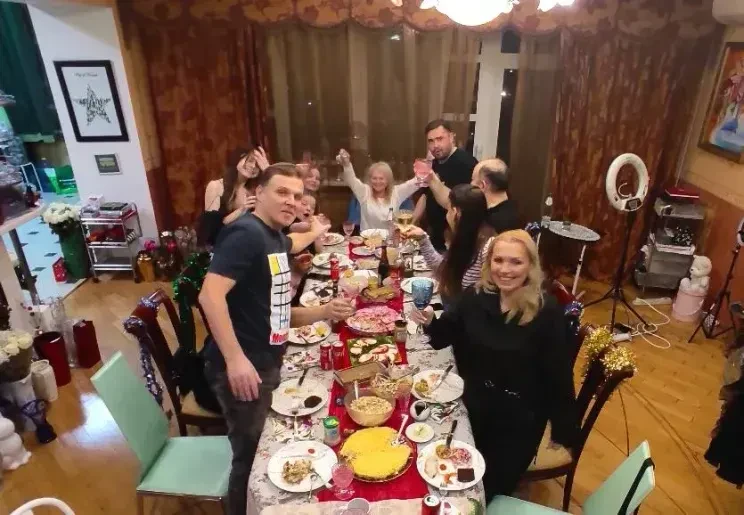 Суд решил вернуть Ларисе Долиной квартиру, которую продали мошенники