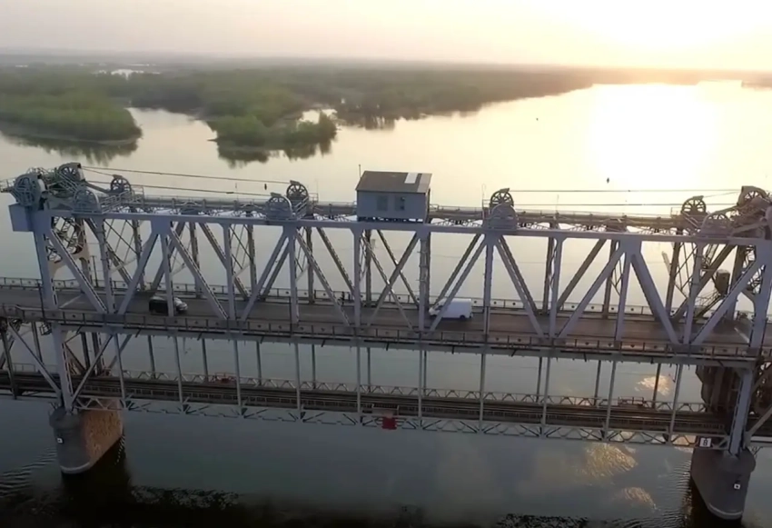 В ГСЧС Украины вдруг подтвердили, что Крюковский мост не функционирует