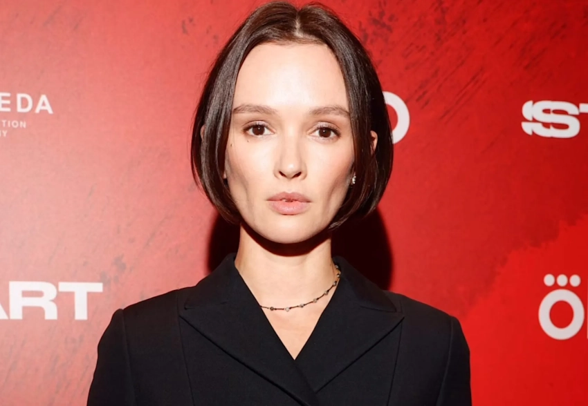 Паулина Андреева впервые за долгое время вышла в свет