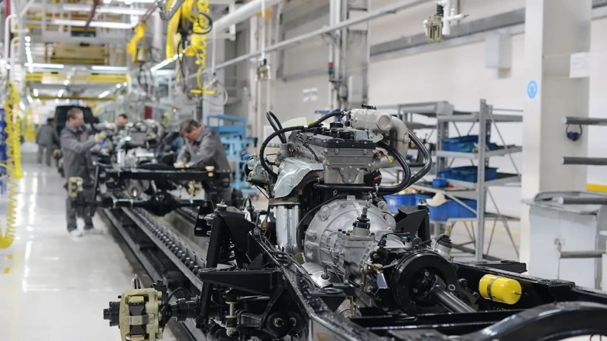 Зачем «тащить за уши» отечественный автопром