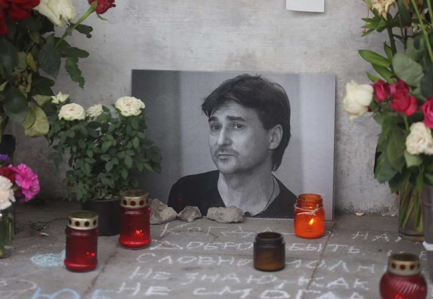 Юрия Бутусова похоронили в Москве несмотря на желание самого режиссёра упокоиться в Санкт-Петербурге