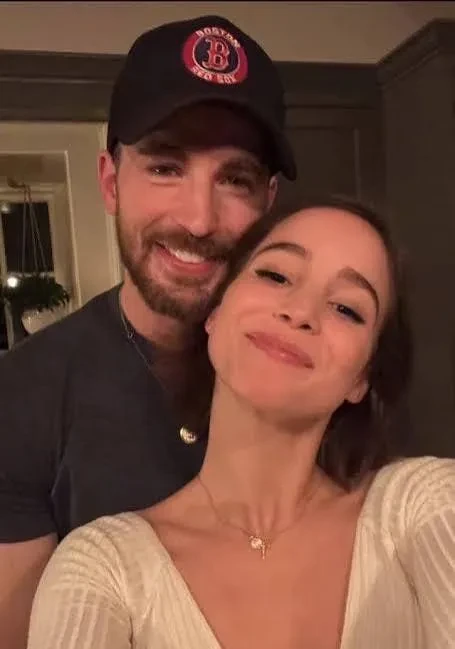 44-летний Крис Эванс впервые стал отцом