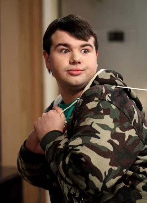 "Мы долго смеялись". Михаил Казаков из "Папиных дочек" ответил на обвинения в домашнем насилии и попытке убить жену