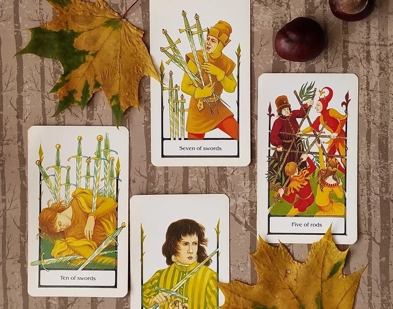 Каким знакам гороскоп Таро на ноябрь 2025 сулит перемены, а каким приятные встречи