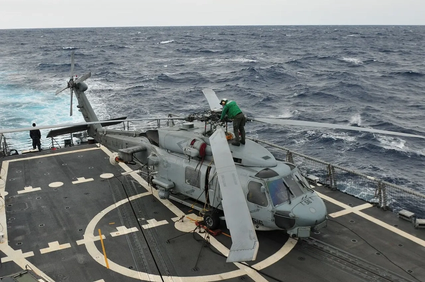 Версия с топливом, повлекшим крушение авиации на Nimitz, поставлена под сомнение