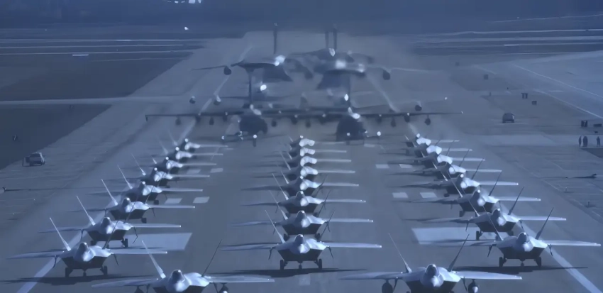 WSJ: США готовятся к авиаударам по военным объектам Венесуэлы