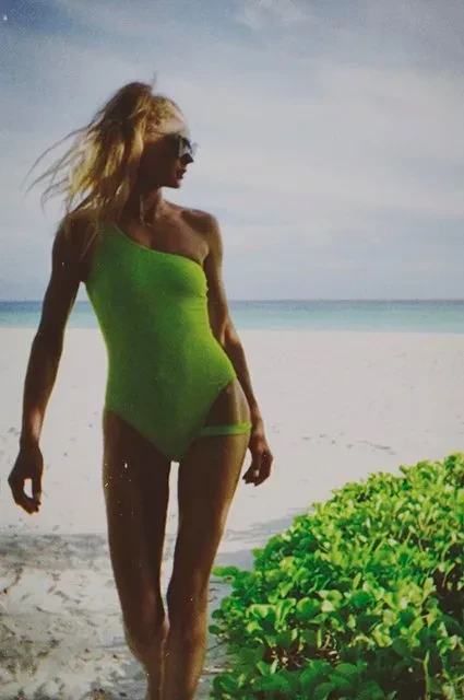 Светлана Ходченкова появилась на премьере фильма "Яга на нашу голову"