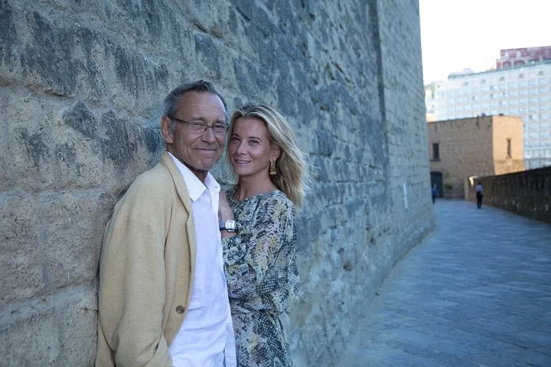 "Будь я Кончаловским, влюблялась бы только в таких". Маргарита Симоньян восхитилась Юлией Высоцкой и заявила, что та стала для неё примером