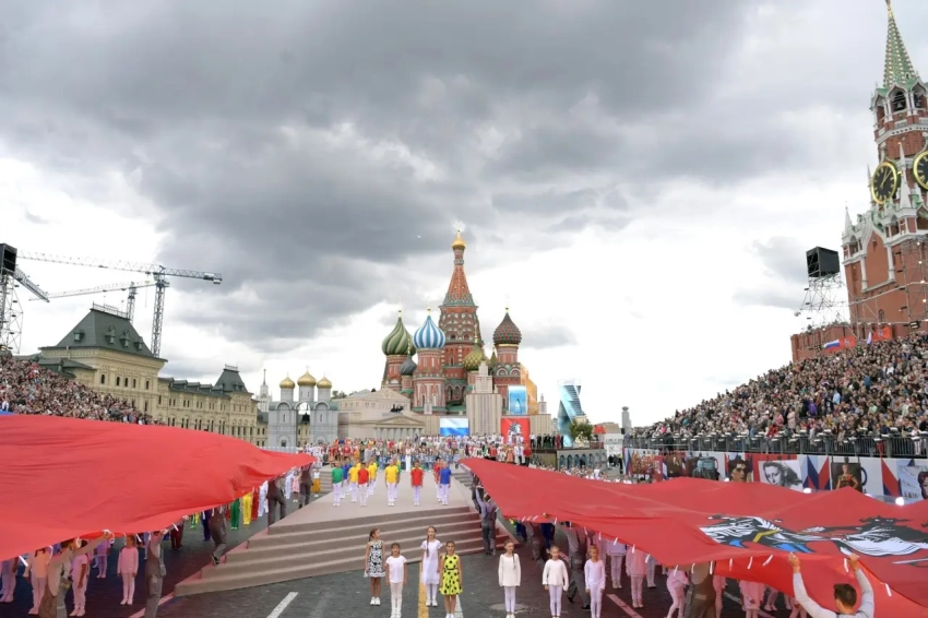 «Железный занавес наоборот»: власти ЕС препятствуют поездкам граждан в Россию