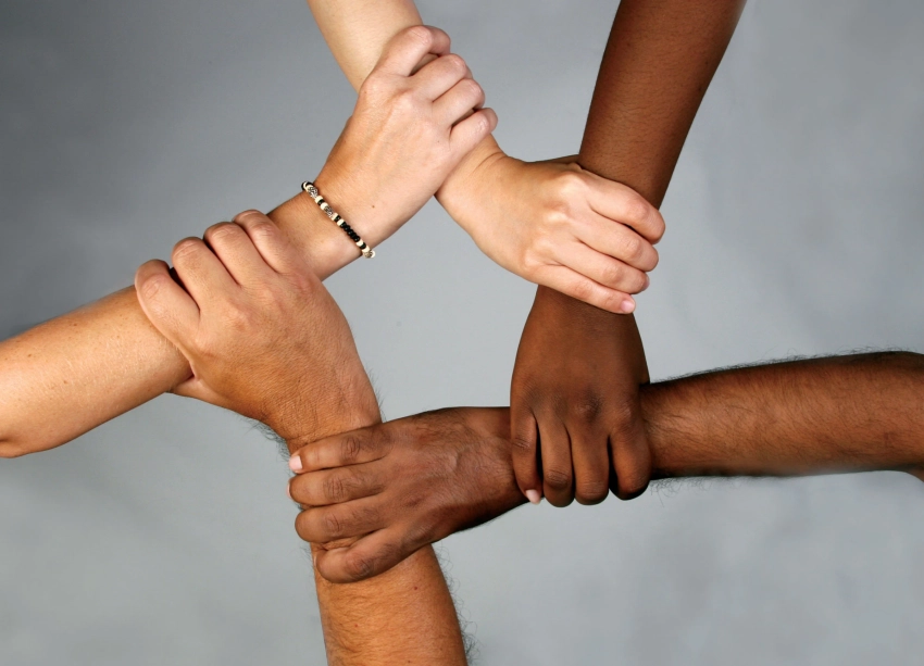 В России и мире 9 ноября 2025 года отмечают три праздника