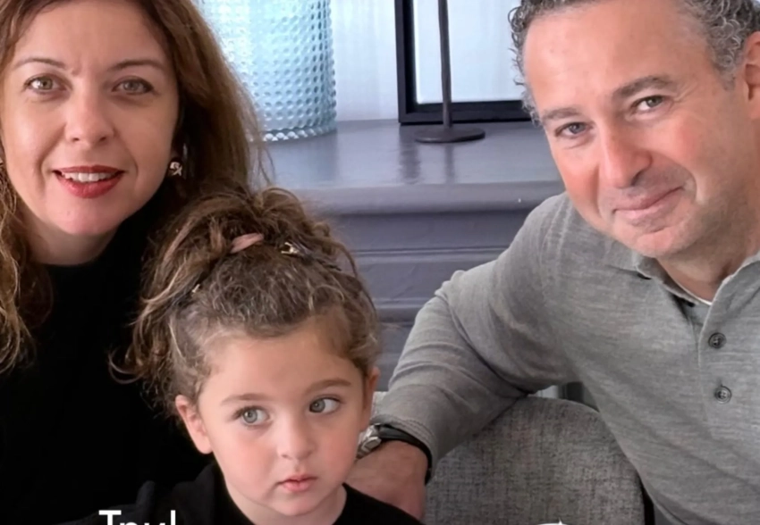 Зинаида Пронченко* показала редкое фото со своим бойфрендом и их дочерью