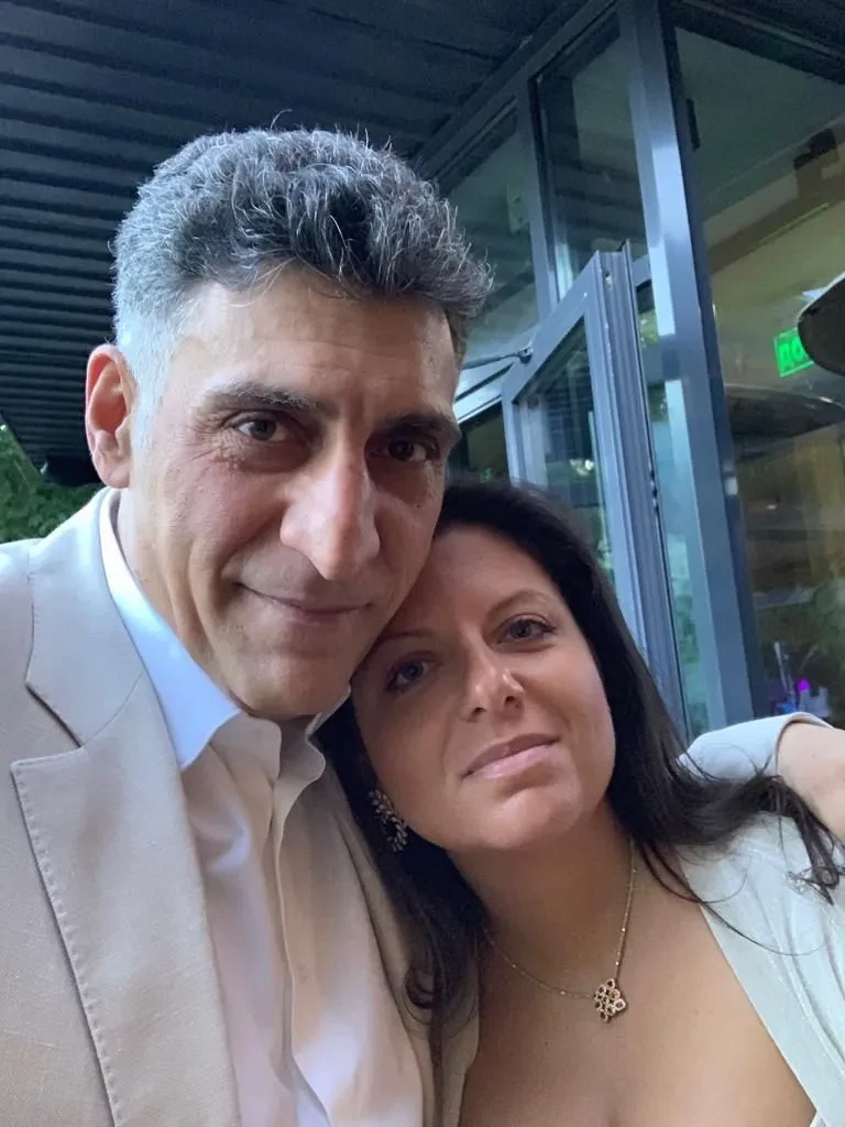 "Моих детей пришлось реанимировать". Маргарита Симоньян высказалась о домашних родах на фоне трагедии в семье блогерши Аиши Чигга