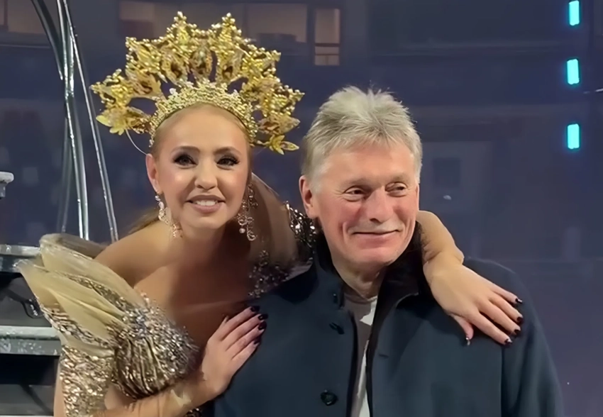 Дмитрий Песков пришёл поддержать Татьяну Навку на премьере её ледового шоу