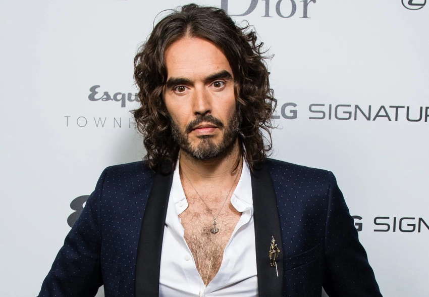 Расселу Брэнду предъявлены новые обвинения в изнасиловании и сексуализированном насилии