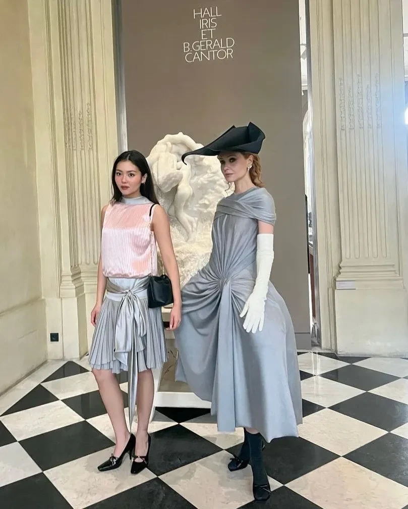 Российские звёзды на Неделе моды: как Ольга Карпуть и Снежанна Георгиева с дочерьми, Рената Литвинова и Марк Эйдельштейн проводят время в Париже