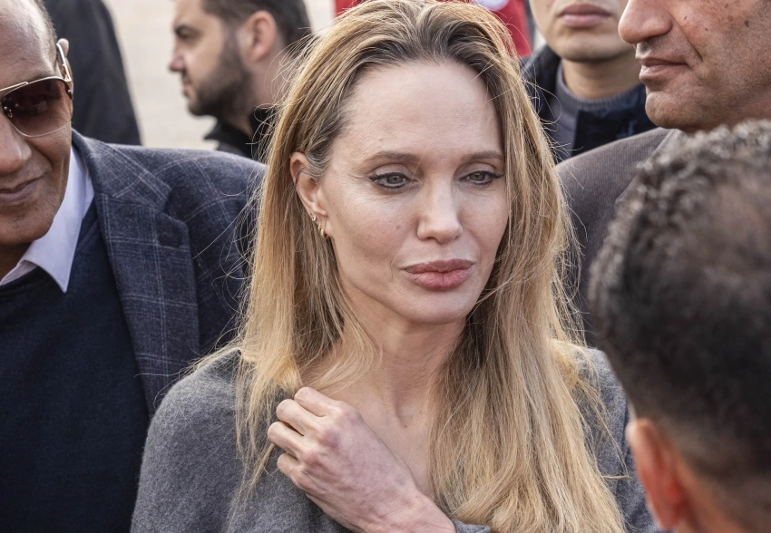 Анджелина Джоли появилась на публике в Египте