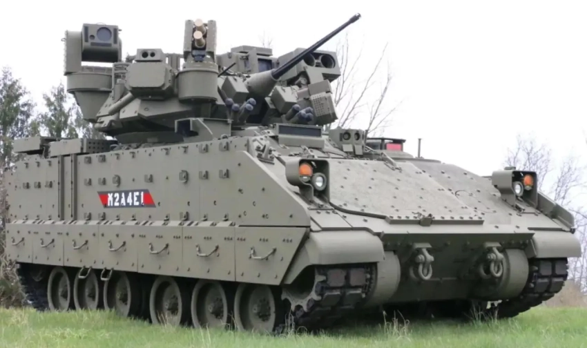 США повышают живучесть БМП Bradley установкой комплекса активной защиты Iron Fist