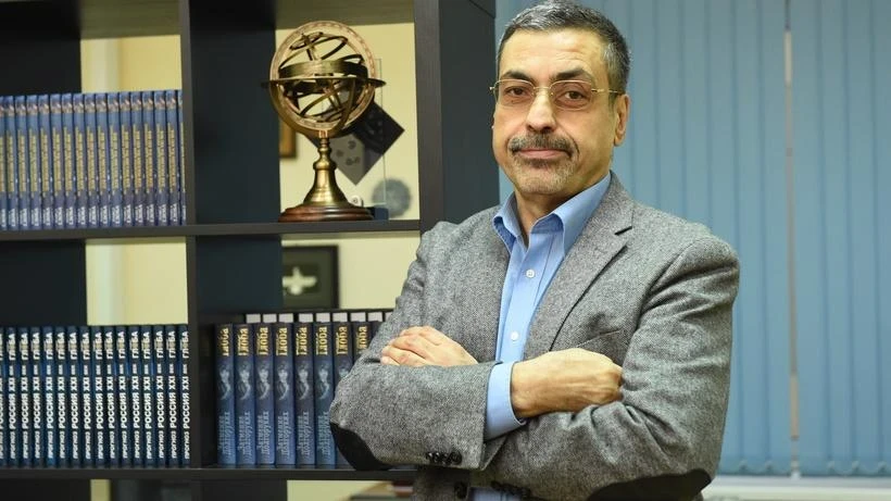 Гороскоп от Павла Глобы на 8 февраля 2026 года предлагает активно действовать в любых направлениях