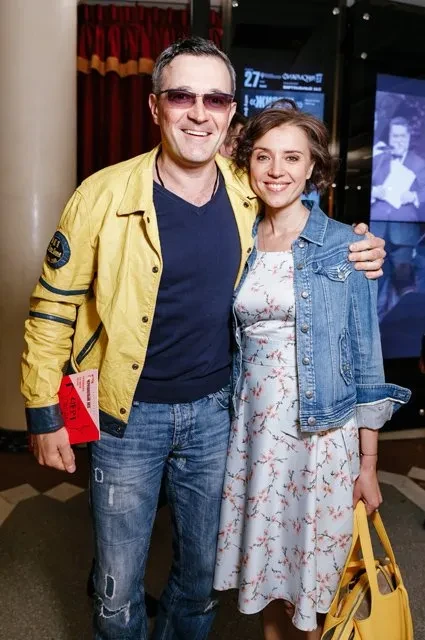 "Отказываюсь туда смотреть". Ксения Алфёрова высказалась на фоне женитьбы бывшего мужа Егора Бероева на 21-летней актрисе вскоре после их развода