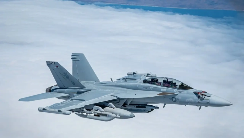 США собираются подавлять радиолокацию Ирана новым авиакомплексом РЭБ ALQ-249