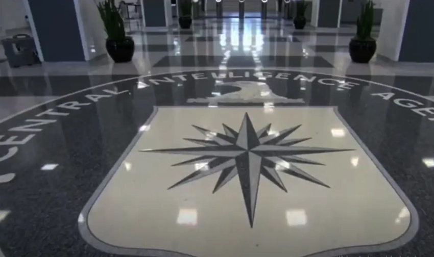 ЦРУ закрывает проект «Всемирная книга фактов», публиковавшийся десятками лет