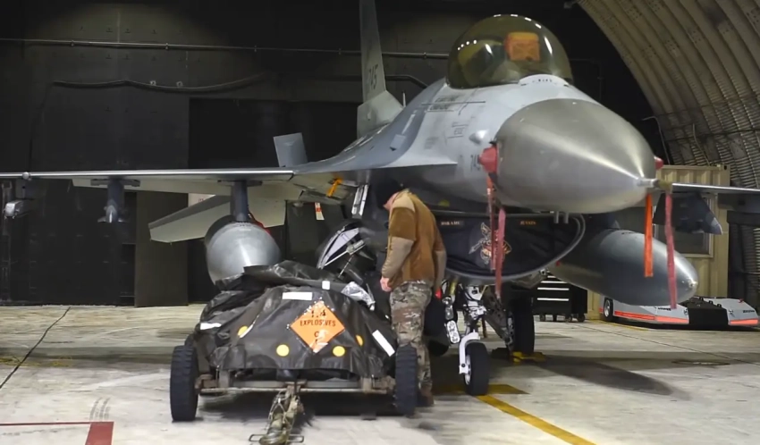 Второй за день: В Южной Корее разбился еще один истребитель F-16