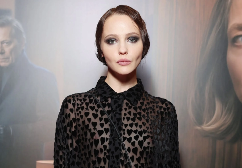 Екатерина Климова, Юлия Хлынина, Маша Фёдорова, Екатерина Андреева и Елена Малышева посетили премьеру фильма "Частная жизнь"