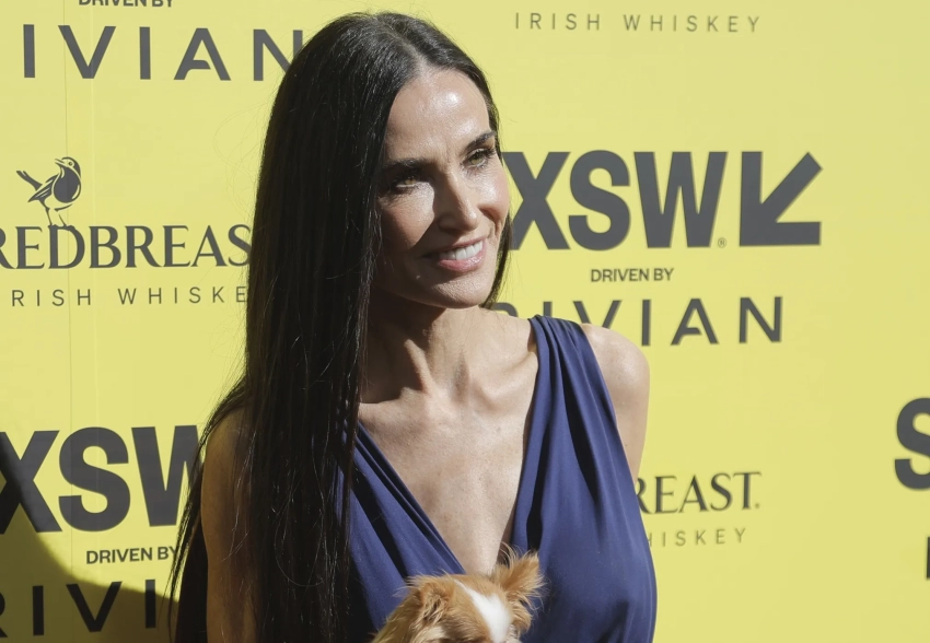 Деми Мур (в открытом платье), сёстры Дакота и Эль Фаннинг, Мишель Пфайффер посетили фестиваль SXSW 2026