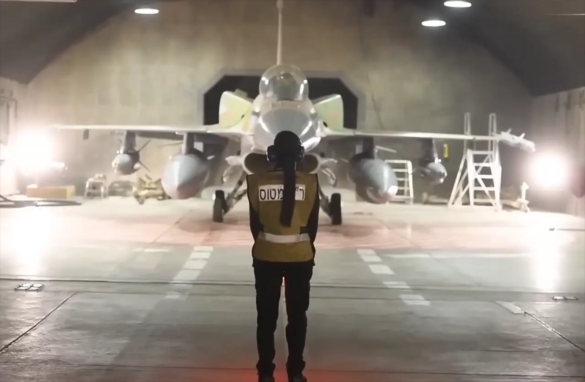 ВВС ЦАХАЛ заявили об уничтожении самолёта верховного лидера Хаменеи