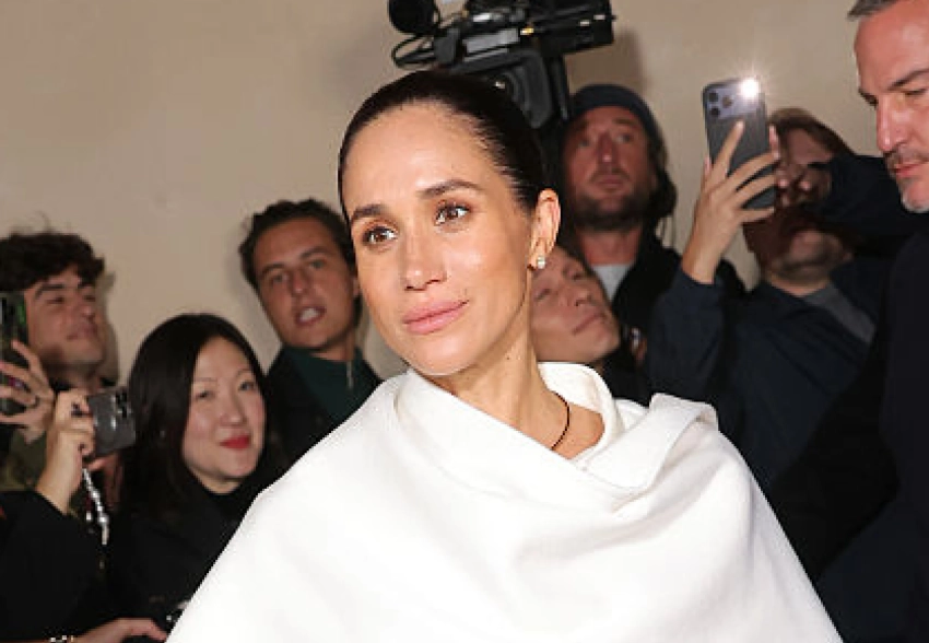 Бренд Balenciaga заплатил Меган Маркл 250 тысяч долларов, чтобы она посетила их показ