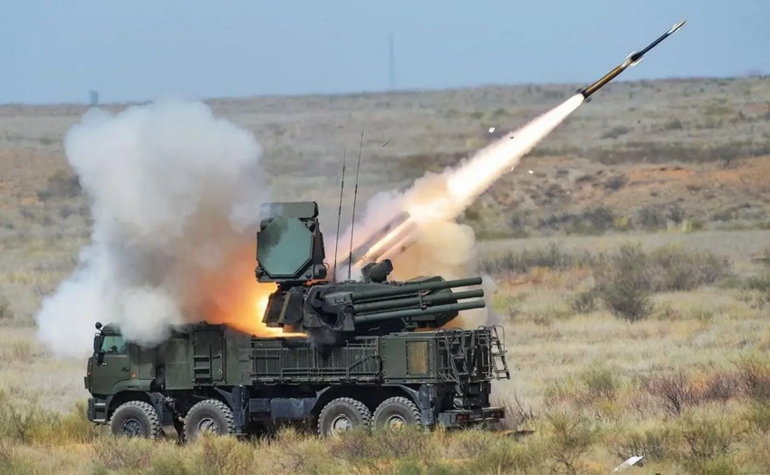 Новая партия ЗРПК «Панцирь-С» прикроет российских военных в зоне СВО