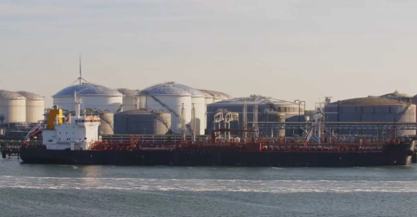 «Два с лишним потолка»: ограничение цен на российскую нефть перестало работать