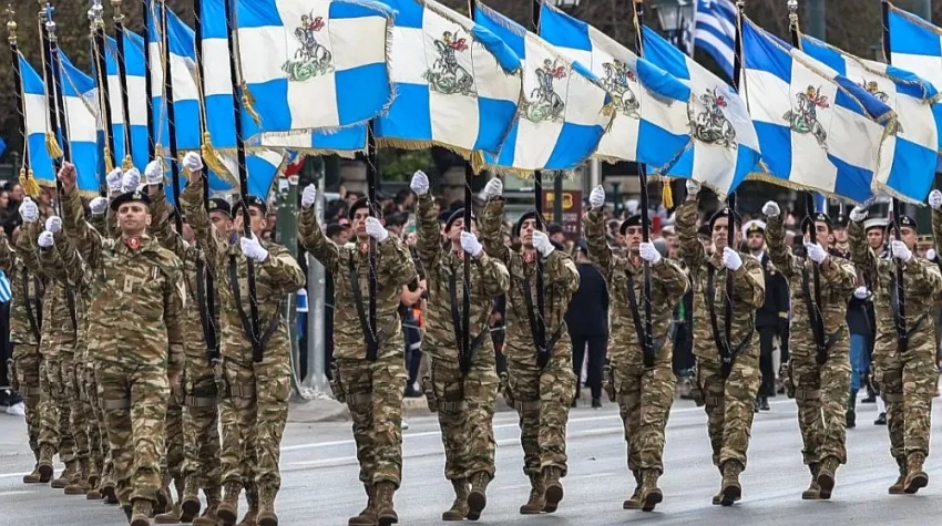 В Афинах состоялся большой военный парад по случаю Дня независимости Греции