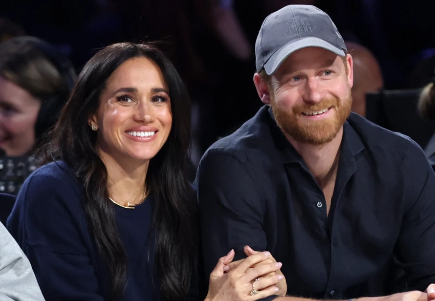 Король Карл III отказывается принимать принца Гарри и Меган Маркл