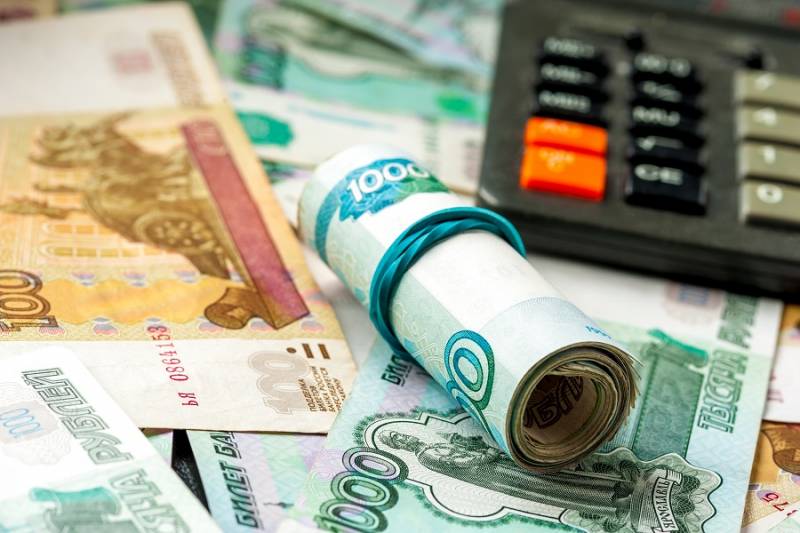 Факторы, определяющие ослабление рубля: взгляд аналитика