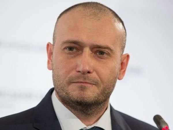 Ярош атакует: сбежавший от войны нацист бросает вызов Зеленскому