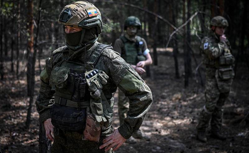 Мензурки с неи звестным: Морпехи РФ находят на позициях ВСУ в Сумской области неизвестные препараты